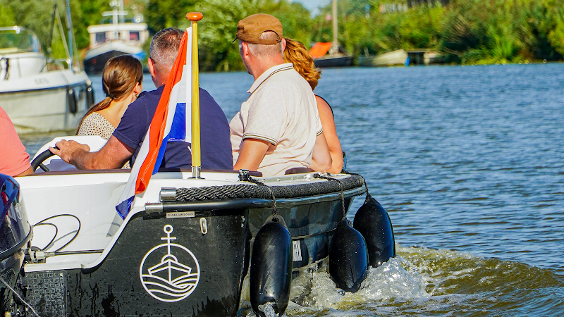 Sloepverhuur Groningen - Sloep huren Groningen - Bootverhuur Groningen