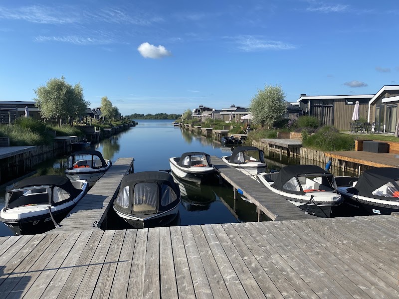 Happy Boats | De Kraaijenbergse Plassen