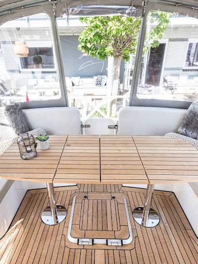 Waterfront Jachtcharter foto 4