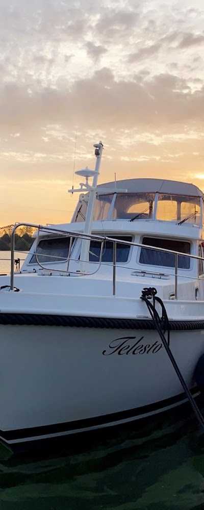 Waterfront Jachtcharter foto 5