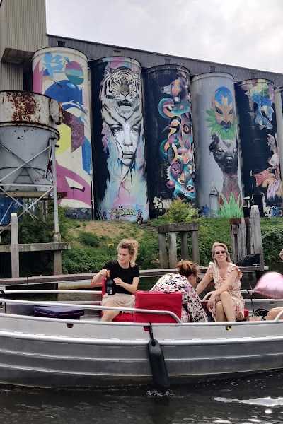 Sloep Huren- Elektrisch bootje varen foto 4