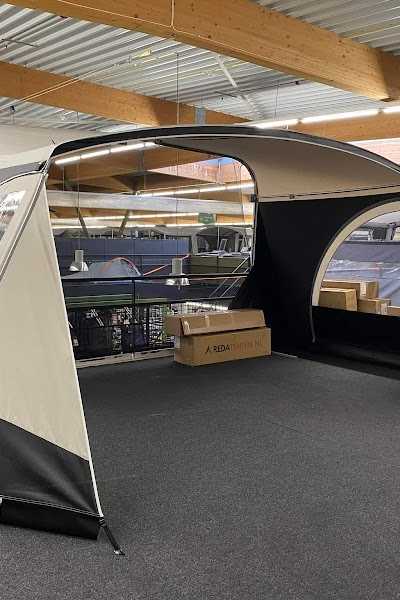 Kampeerhal Roden foto 4