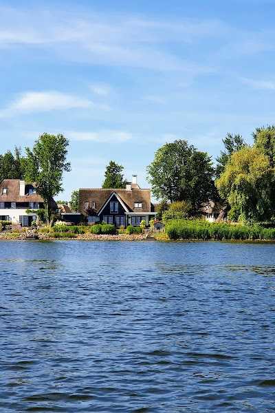 Bootverhuur Huizen foto 3