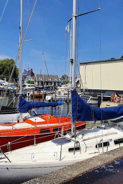 Bootverhuur Huizen foto 4