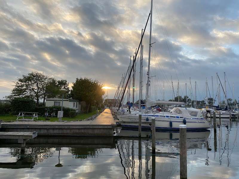 Jachthaven De Roggebroek