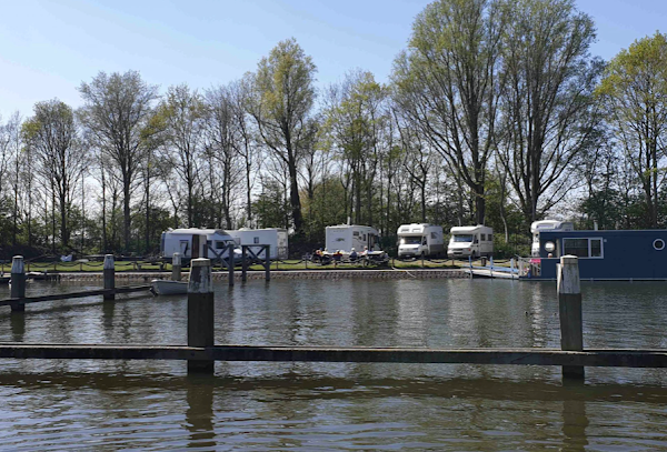 Boot- en sloepverhuur Waarland
