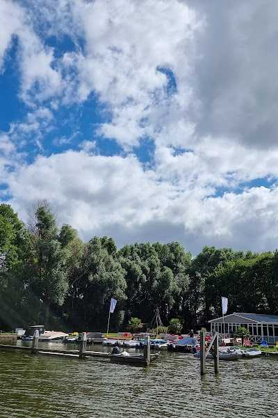 Boot- en sloepverhuur Waarland foto 3