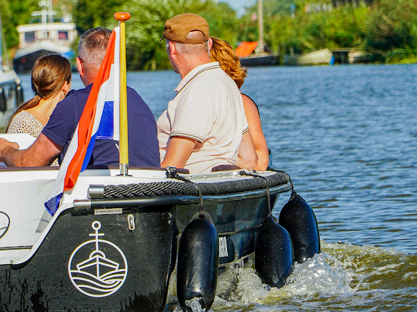 Sloepverhuur Groningen - Sloep huren Groningen - Bootverhuur Groningen