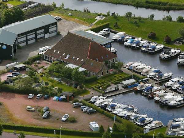 Holiday Boatin - Doerak Sneek