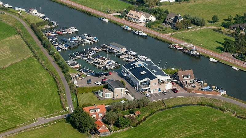 Jachthaven van der Meer