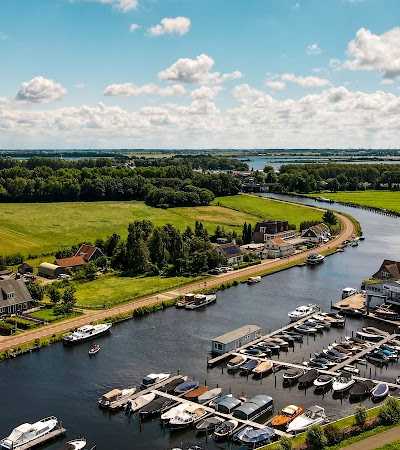 Jachthaven van der Meer foto 4