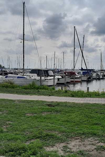 De Randmeren zeilschool en bootverhuur foto 2