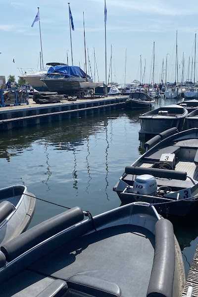 De Randmeren zeilschool en bootverhuur foto 3