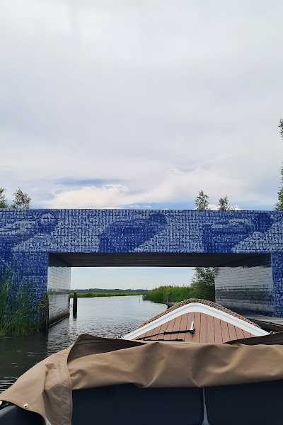 Sloepverhuur De Uilenburg | sloeptehuur.nl | Sloep huren in Friesland foto 5