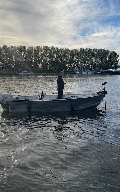 Sloepverhuur Steenbergen, visbootverhuur, bootverhuur en suppen foto 2