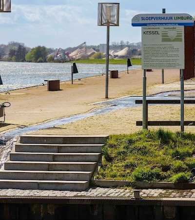 Sloepverhuur Limburg foto 5