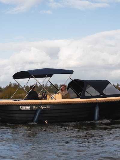 Watersport Botenverhuur foto 2