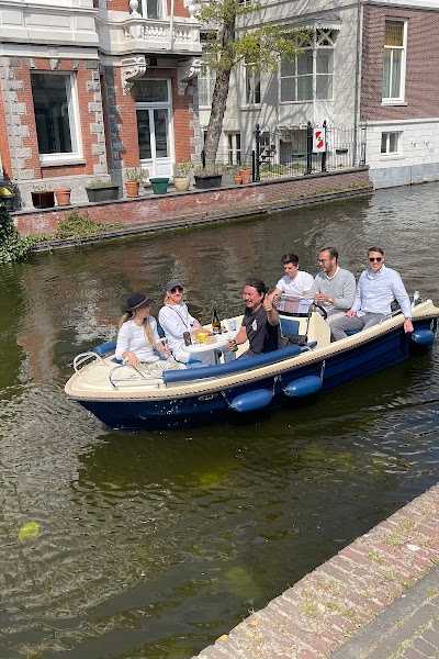 Sloep verhuur Den Haag | Randstad Recreaties foto 2