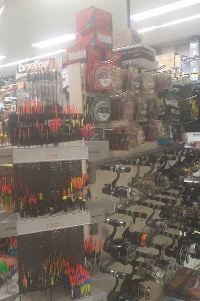 Hengelsport / Dierenspeciaalzaak de Moel Wervershoof foto 3