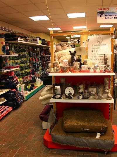 Van Hoorn dierenspeciaalzaak foto 5