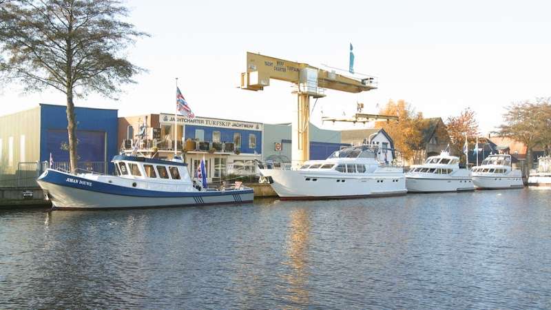 Turfskip Jachtcharter