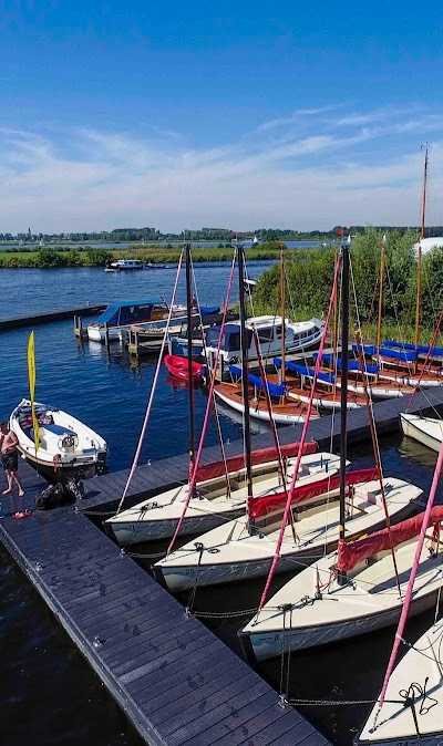 Hoogenboom Kaag Sloepverhuur / Zeilbootverhuur foto 2