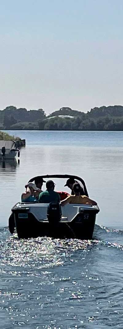 Happy Boats | De Kraaijenbergse Plassen foto 2