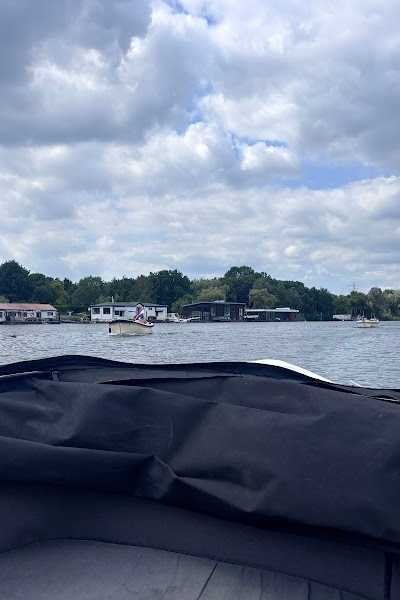 Happy Boats | De Kraaijenbergse Plassen foto 5